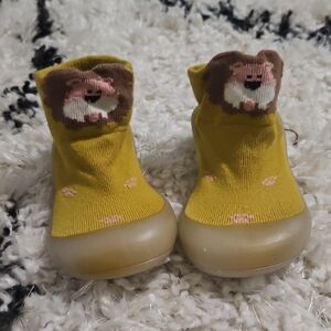 Yellow Lion Kids Shoes